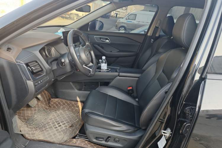 Used Nissan X-Trail 2021 VC-Turbo 300 CVT 2WD Luxury Edition 7-Seater Left Front Seat