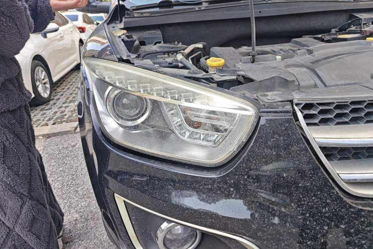 Used Bestune X80 2013 2.0L automatic luxury version