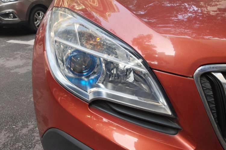 Used Buick Encore 2015 1.4T Automatic Two-Wheel Drive Urban Elite Version
