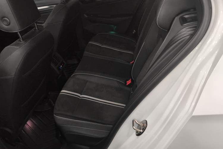 Used Volkswagen Golf 2023 280TSI DSG R-Line Lite Left Rear Seat