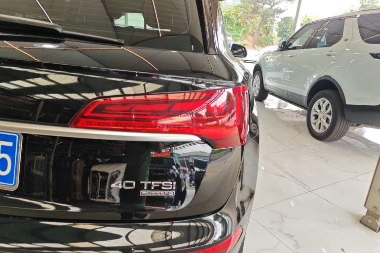 Used Audi Q5L 2022 Updated 40T Luxury Dynamic Edition Right Rear Taillight