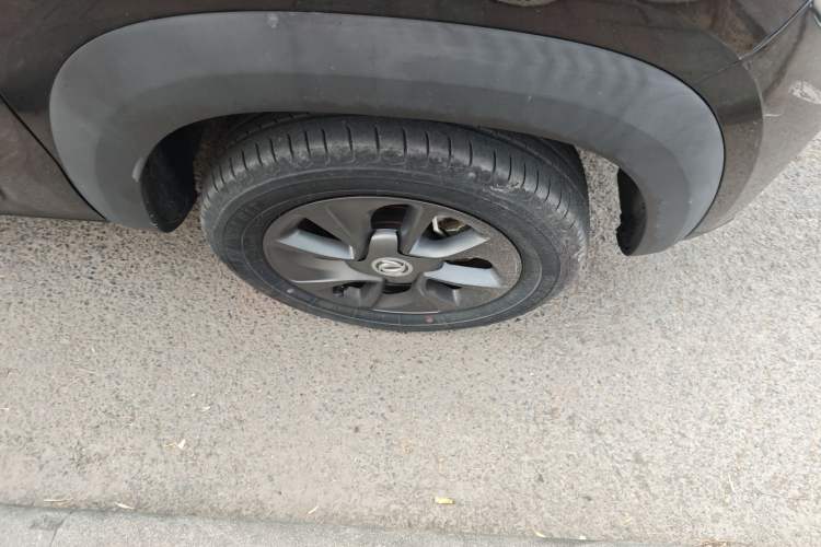 Used Dongfeng NAMMI EX1 2022 Restyled PRO Tiger Glory Deluxe Version Right Front Wheel Hub