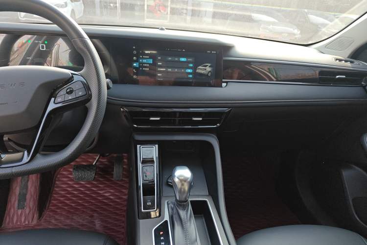 Used Roewe i5 2023 1.5L CVT Luxury Edition
