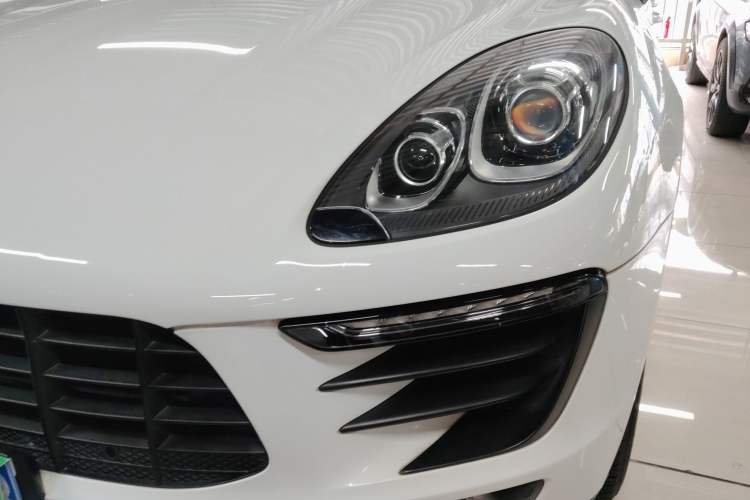 Used Porsche Macan 2017 Macan 2.0T Left Front Headlight