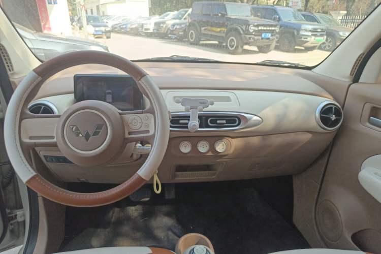 Used Wuling Hongguang MINIEV 2025 Four-Door Version Advanced Edition