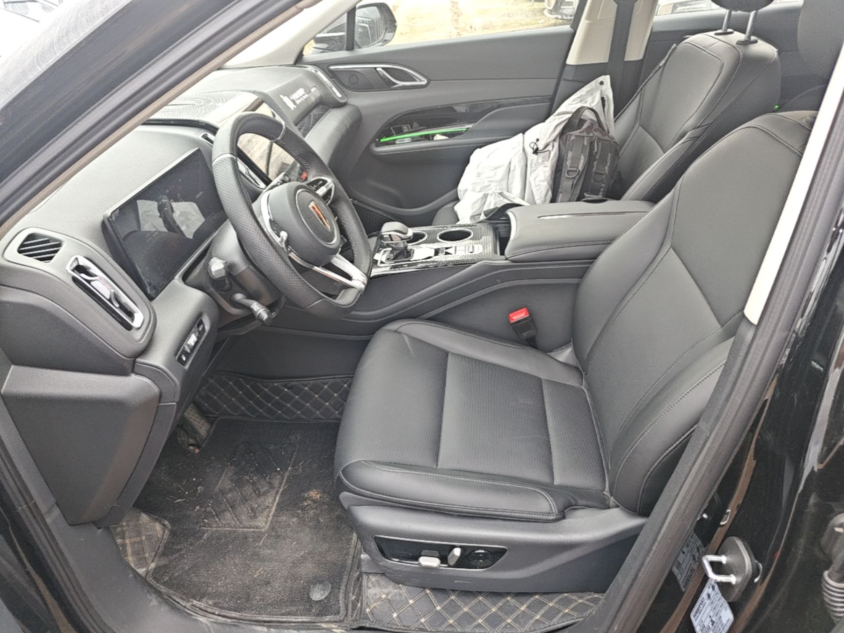 Hongqi HS3 PHEV 2025 Model 117km Jingwei Edition — снимка 17