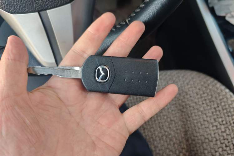 Used Mazda CX-7 2014 2.5L 2WD Fashion Edition Vehicle Key