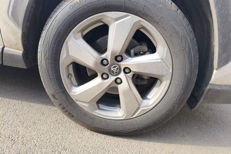 Used Toyota RAV4 2020 2.0L CVT 4x4 Trend Edition
