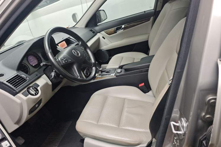 Used Mercedes-Benz C-Class 2008 C 230 Fashion Model Left Front Seat