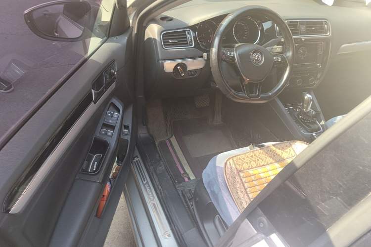 Used Volkswagen Sagitar 2018 280TSI DSG Comfort Model Driver Seat