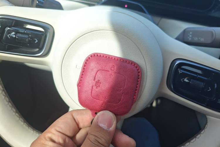 Used Zeekr 7X 2025 100kWh Long-Range All-Wheel Drive Intelligent Driving Version Vehicle Key