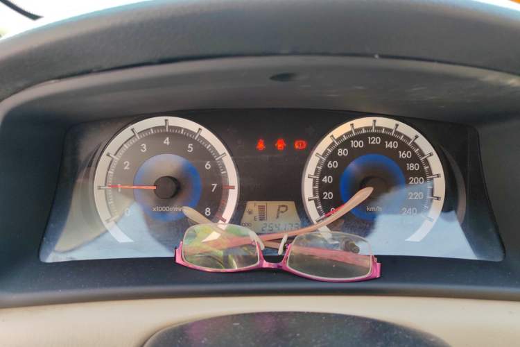 Used Toyota Corolla EX 2013 1.6L Automatic Luxury Edition