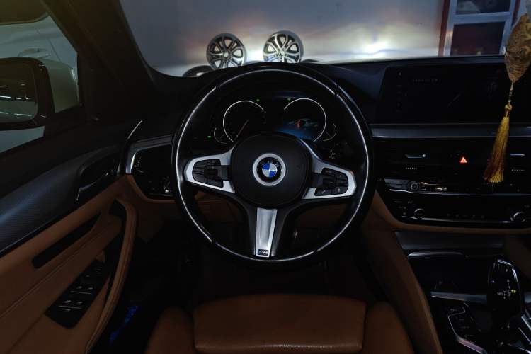 Used BMW 5 Series 2018 525i M Sport Package