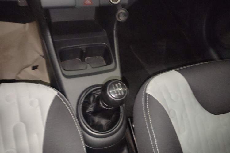 Used Suzuki Alto 2013 1.0L Manual Comfort Version Gear Lever