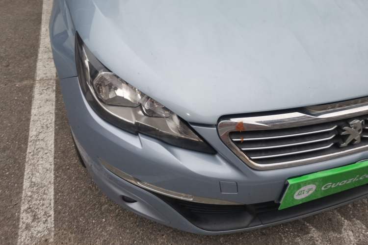 Used Peugeot 308S 2015 1.2T Automatic Jingchi Edition Right Front Headlight