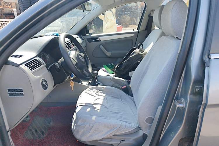 Used Volkswagen Bora 2011 1.6L Manual Fashion Edition
