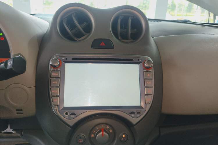 Used Nissan March 2010 1.5L Automatic Easy-Style Version