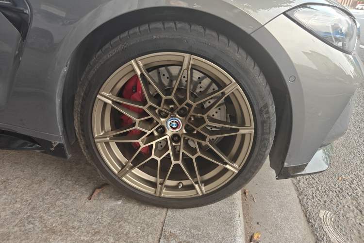 Used BMW M4 2022 M4 Coupe M xDrive 50th Anniversary Exclusive Limited Edition Right Front Wheel Hub