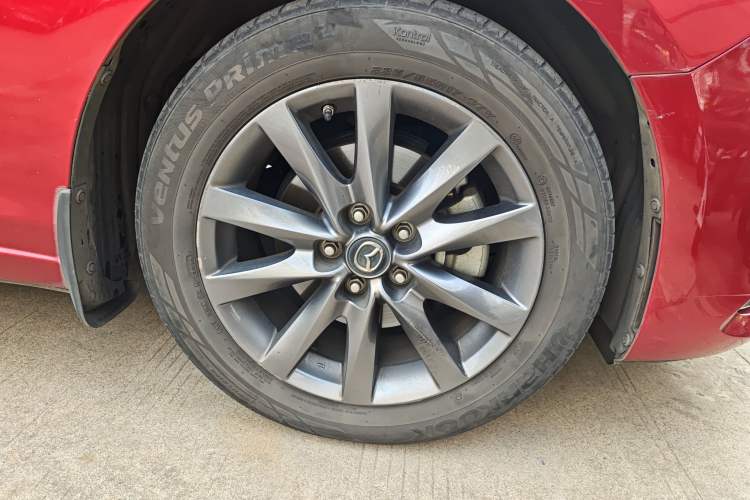 Used Mazda Atenza 2020 2.0L Blue Sky Luxury Edition
