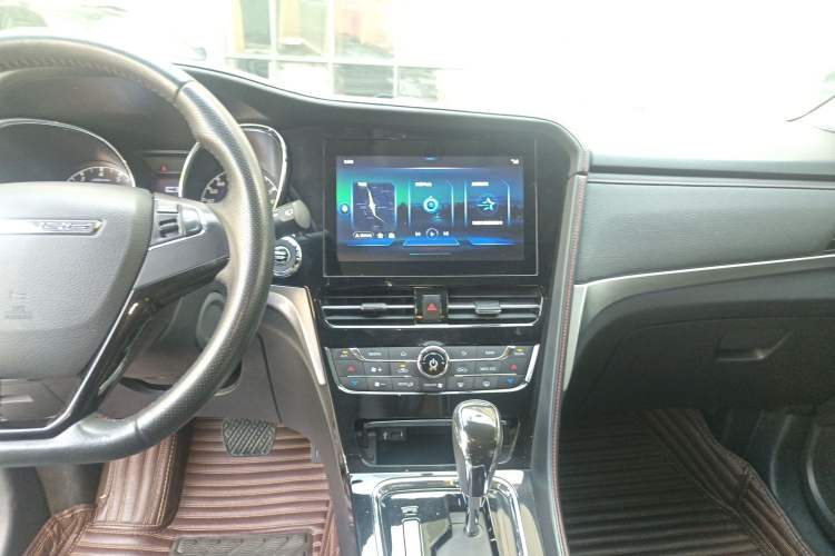 Used Venucia T70 2019 2.0L CVT Enjoy Edition China V Standard