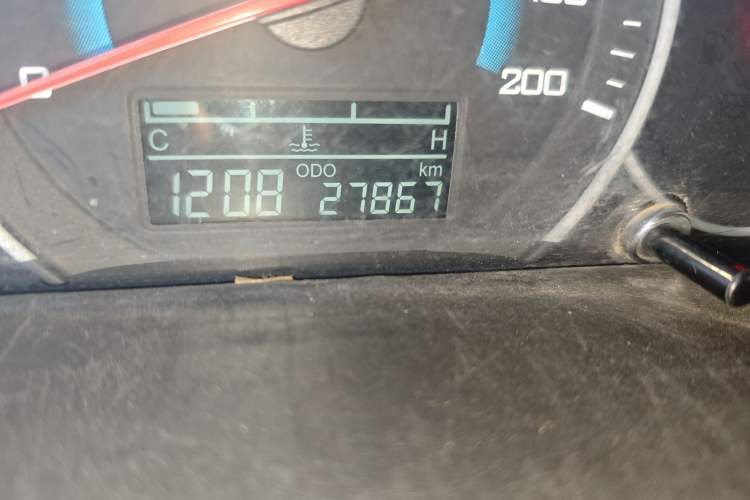 Used Wuling Rongguang V 2015 1.2L Standard Version
