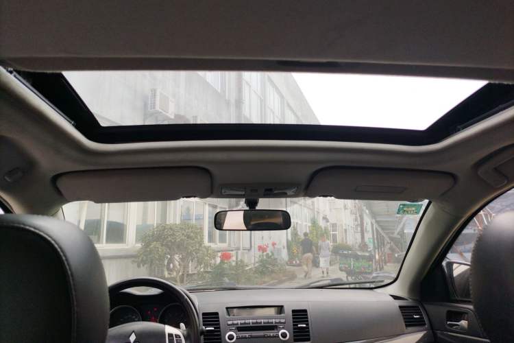 Used Mitsubishi Lancer EX 2011 Fashion Edition 1.8L CVT Comfort Version
