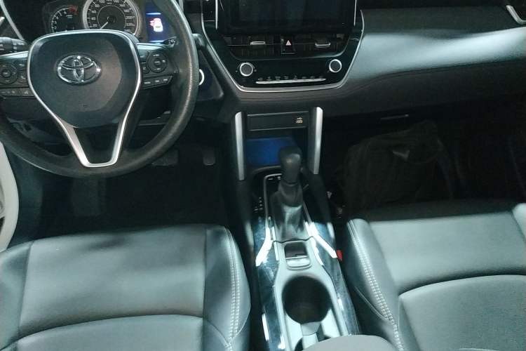 Used Toyota FRONTLANDER 2022 2.0L CVT Luxury PLUS Edition