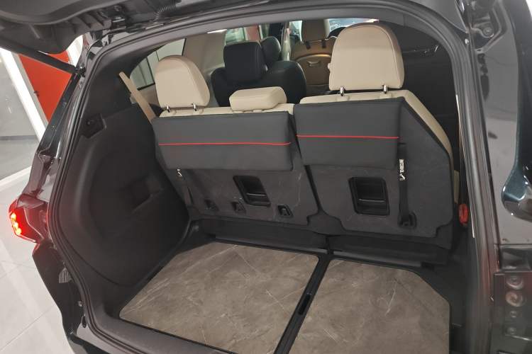 Used Toyota Granvia 2023 2.5L Hybrid Prestige PLUS Edition