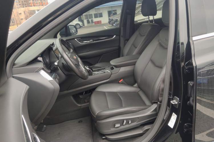 Used Cadillac XT5 2022 2.0T Two-Wheel Drive Luxury Version
