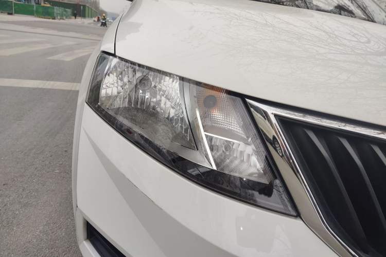 Used Skoda Rapid Spaceback 2018 1.6L Automatic Standard Edition