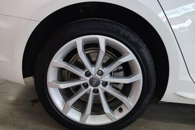 Used Audi A4L 2018 30th Anniversary Edition 40 TFSI Fashion Model