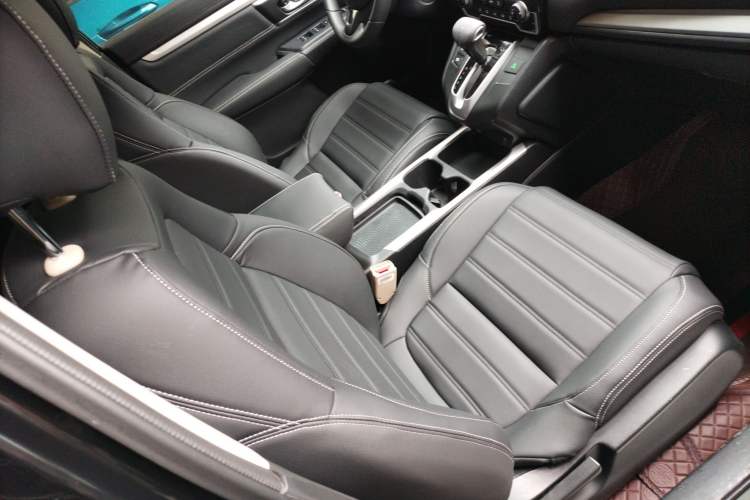 Used Honda CR-V 2021 240TURBO CVT 2WD Comfort Version Right Front Seat