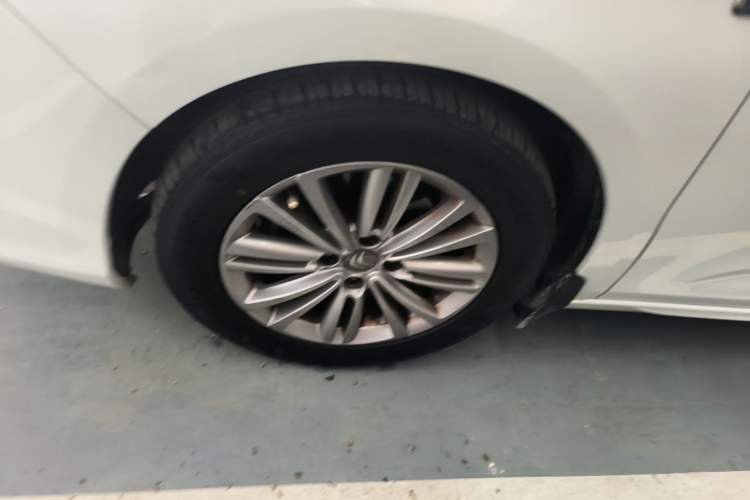 Used Citroen C4L 2015 1.8L Automatic Luxury Edition Exterior 4