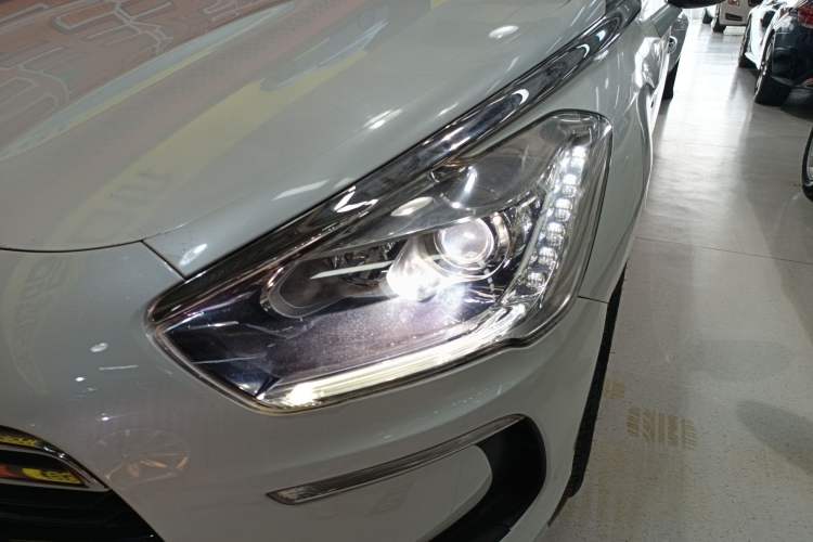 Used DS 5 2014 1.6T Luxury Edition THP160
