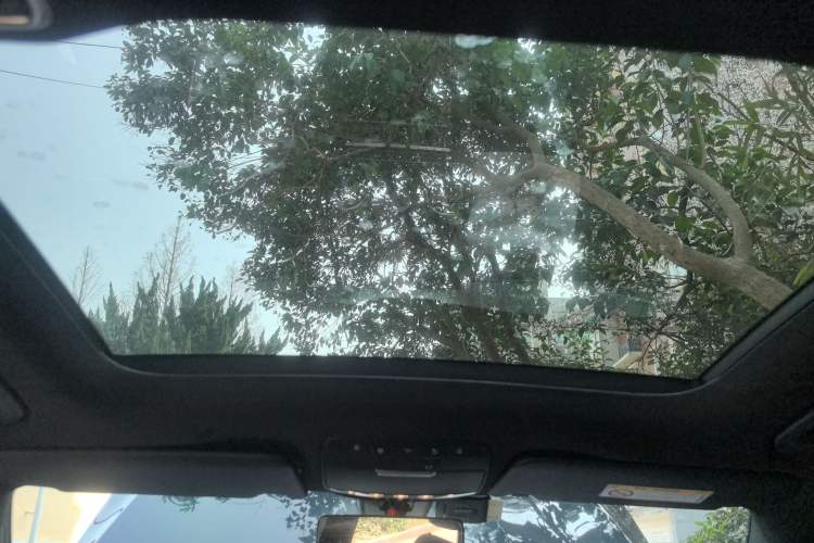 Used Mercedes-Benz GLC 2022 Second Facelift GLC 260 L 4MATIC Luxury Edition
