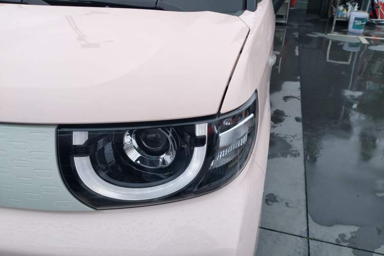 Used Chery QQ Ice Cream 2022 170km Sundae Phosphate Lithium-Ion
