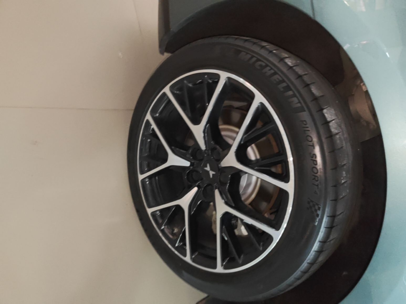 XPeng P7 2023 P7i 610 Pengyi Performance Edition — снимка 11