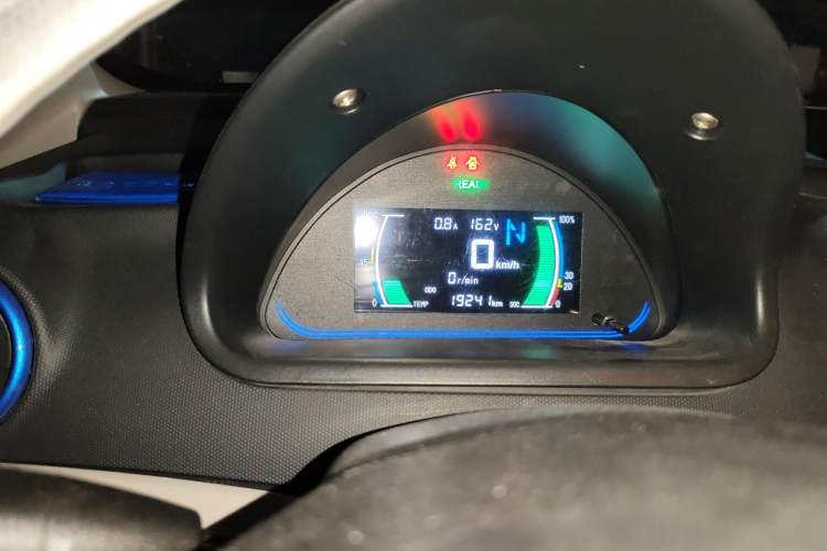 Used JMEV E200L 2017 E200P Comfort Edition
