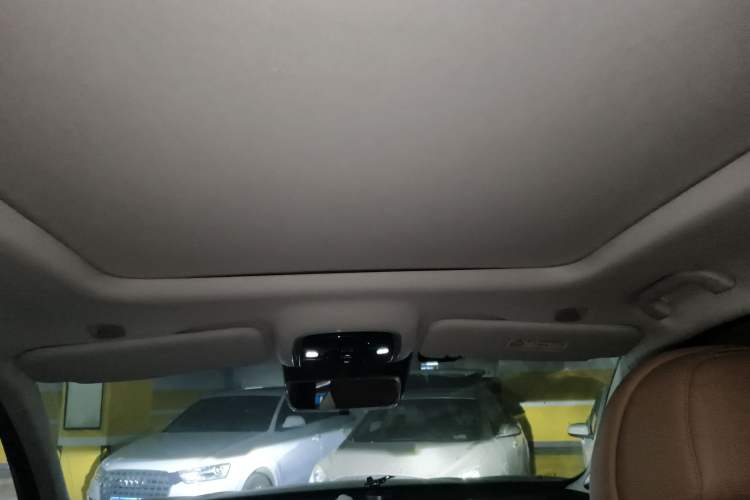 Used Chery Tiggo 8 L 2024 2.0T Two-Wheel-Drive Luxury Version 7 Seats
