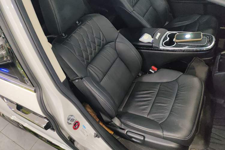 Used Honda Elysion 2019 2.0L Hybrid Luxury Edition
