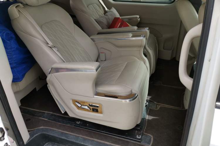 Used SAIC MAXUS G10 2018 PLUS 2.4L Manual Elite Edition
