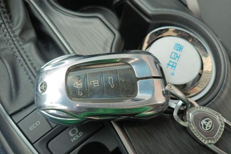 Used Toyota Camry 2021 2.5G Luxury Edition Vehicle Key