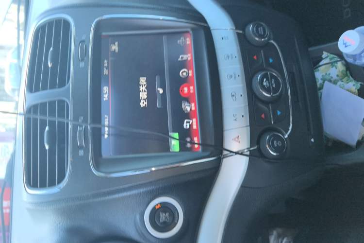 Used Dodge Journey 2013 2.4L Two-Wheel Drive Luxury Version