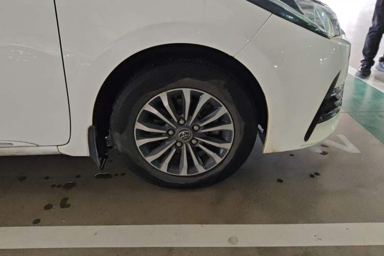 Used Toyota Corolla 2017 Revised Version 1.2T S-CVT GL-i