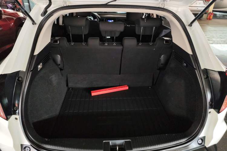 Used Honda Vezel 2015 1.5L CVT two-wheel drive Comfort trim