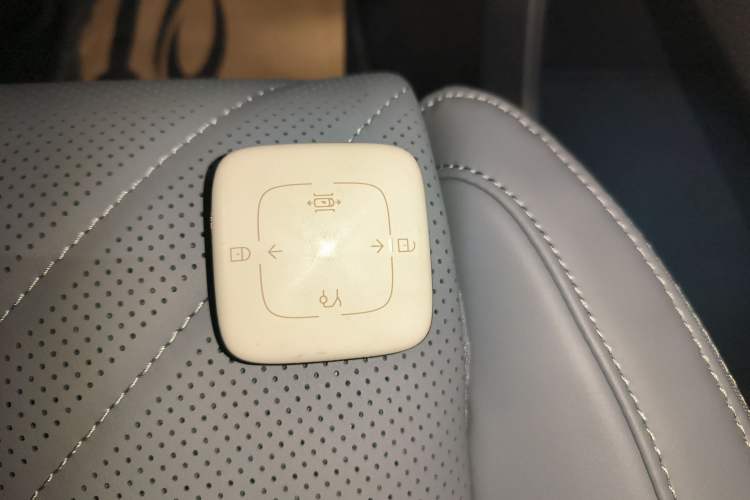 Used Zeekr 001 2025 YOU Edition 100 kWh All-Wheel Drive
