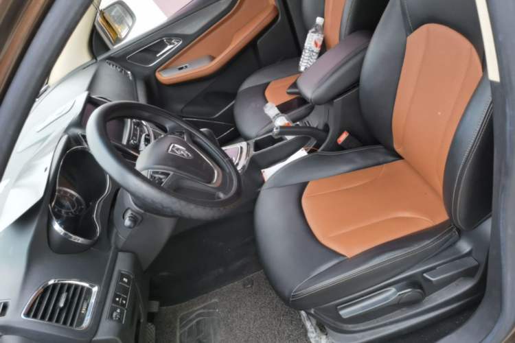 Used Baojun 560 2016 1.8L iAMT Elite Edition