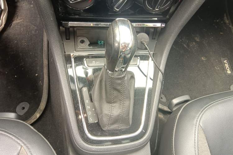 Used Volkswagen Bora 2014 1.6L Automatic Comfort Model
