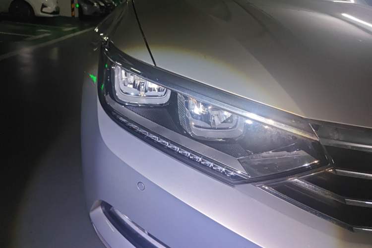 Used Volkswagen Magotan 2017 330TSI DSG Luxury Model