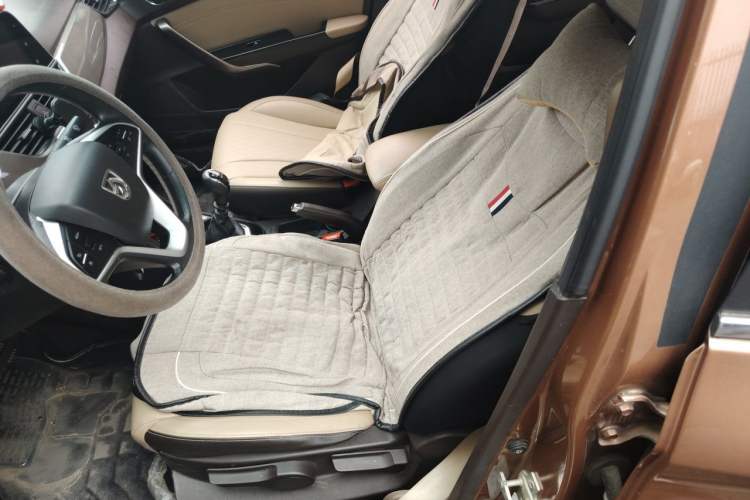 Used Baojun 310W 2017 1.5L Manual Fashion Edition China VI
